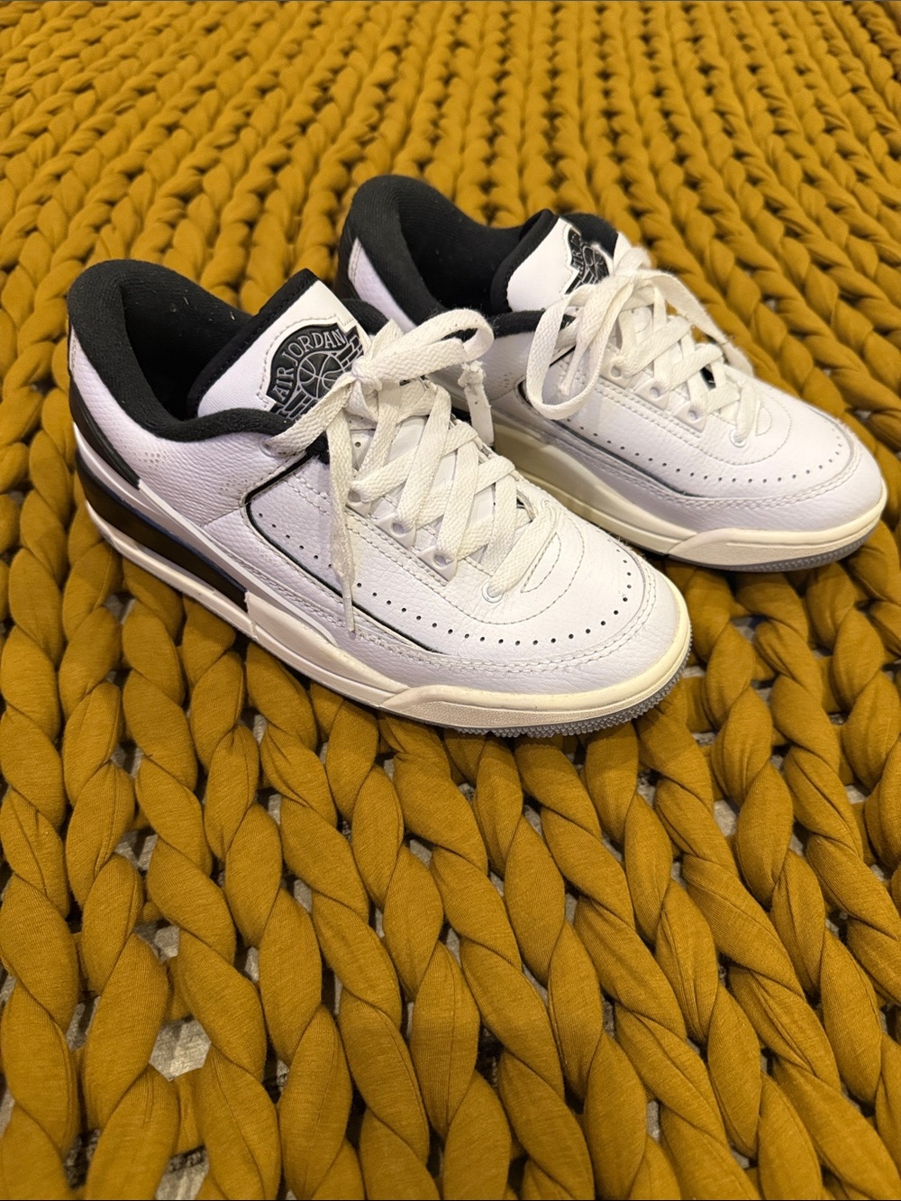 Jordan 2/3 Low-Top Sneakers - Size 5